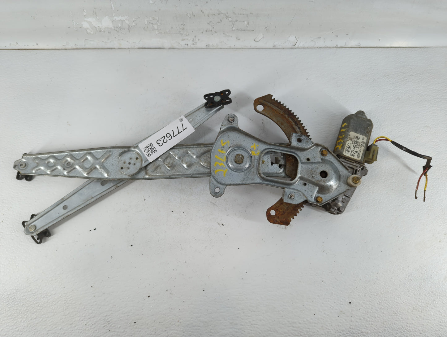 1999-2000 Ford Windstar Used Window Regulator Passenger Front - Oemusedautoparts1.com