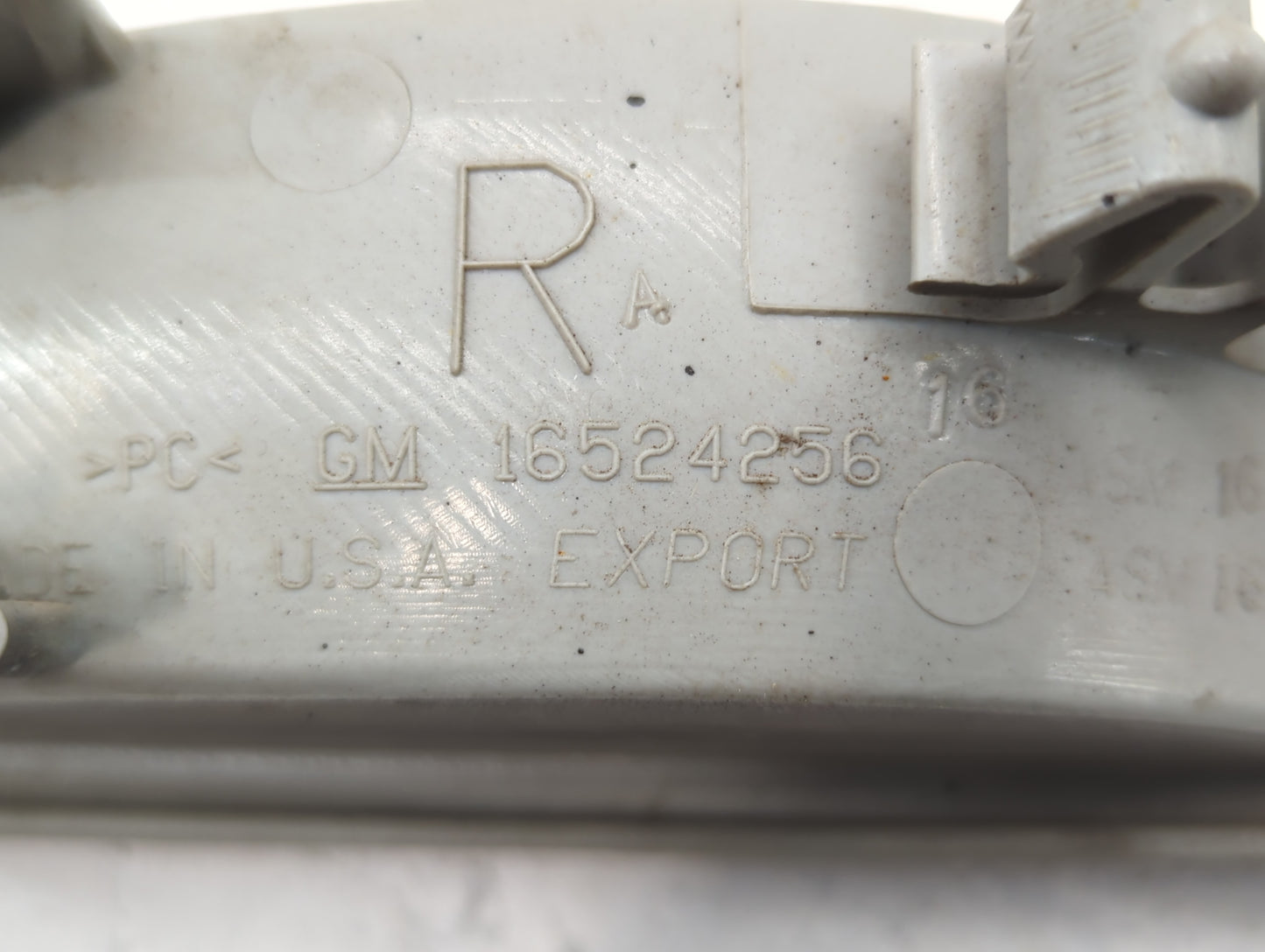 Gmc Chevrolet Passenger Right Oem Fog Light Lamp - Oemusedautoparts1.com