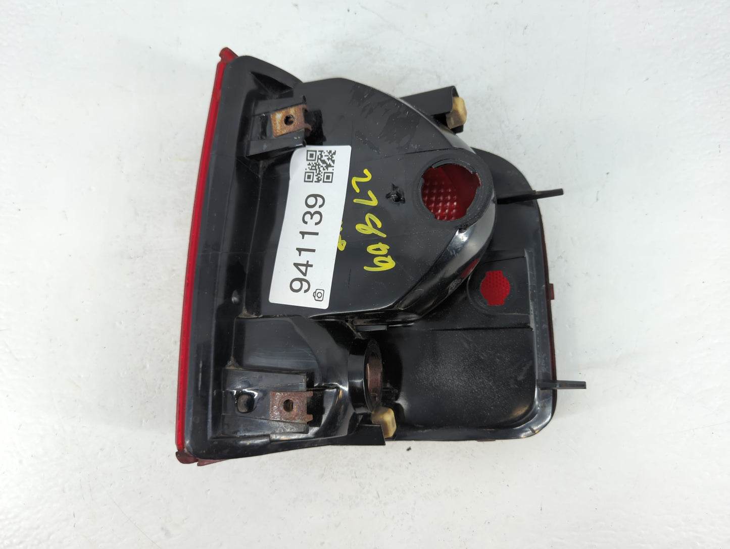 2000 Gmc Chevrolet Tail Light Assembly Driver Left OEM P/N:16516093 Fits Fits 1994 1995 1996 1997 1998 1999 2001 2002 2003 O