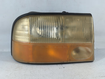2000 Gmc Envoy Passenger Right Oem Head Light Headlight Lamp - Oemusedautoparts1.com