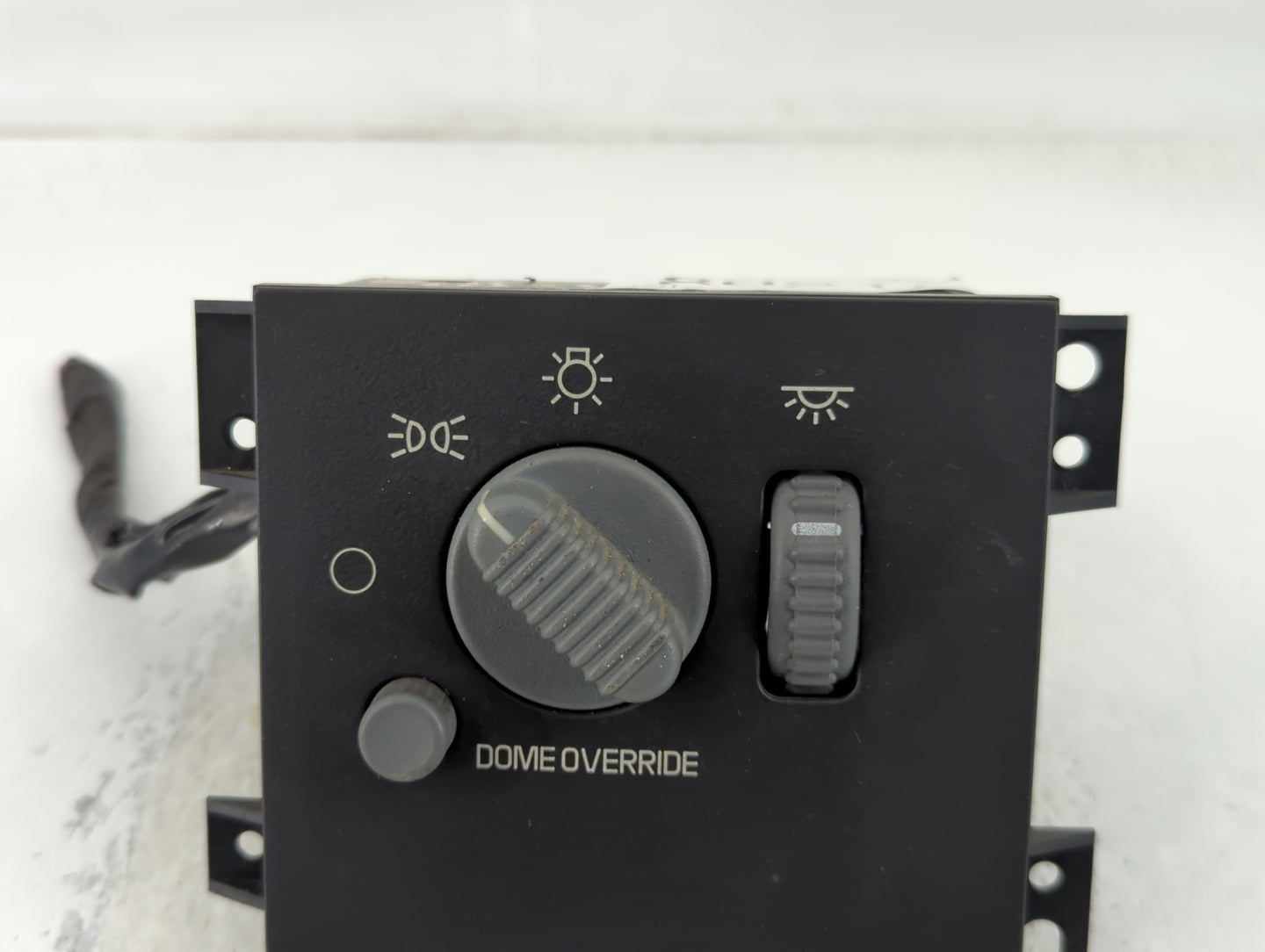 2000 Gmc S10 Blazer Headlight Lamp Control Switch - Oemusedautoparts1.com
