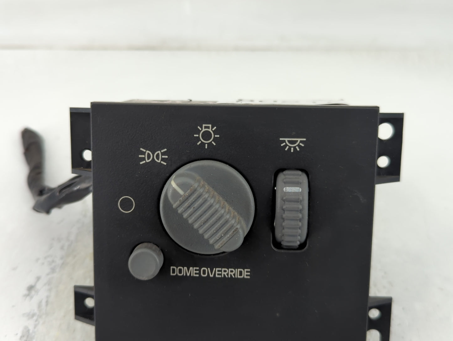 2000 Gmc S10 Blazer Headlight Lamp Control Switch - Oemusedautoparts1.com