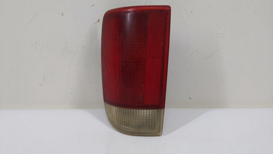 2000 Gmc S15 Tail Light Assembly Driver Left OEM P/N:16516093 16518499 Fits Fits 1995 1996 1997 1998 1999 2001 2002 2003 200