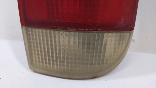 2000 Gmc S15 Tail Light Assembly Passenger Right OEM P/N:15113500 16518500 Fits OEM Used Auto Parts