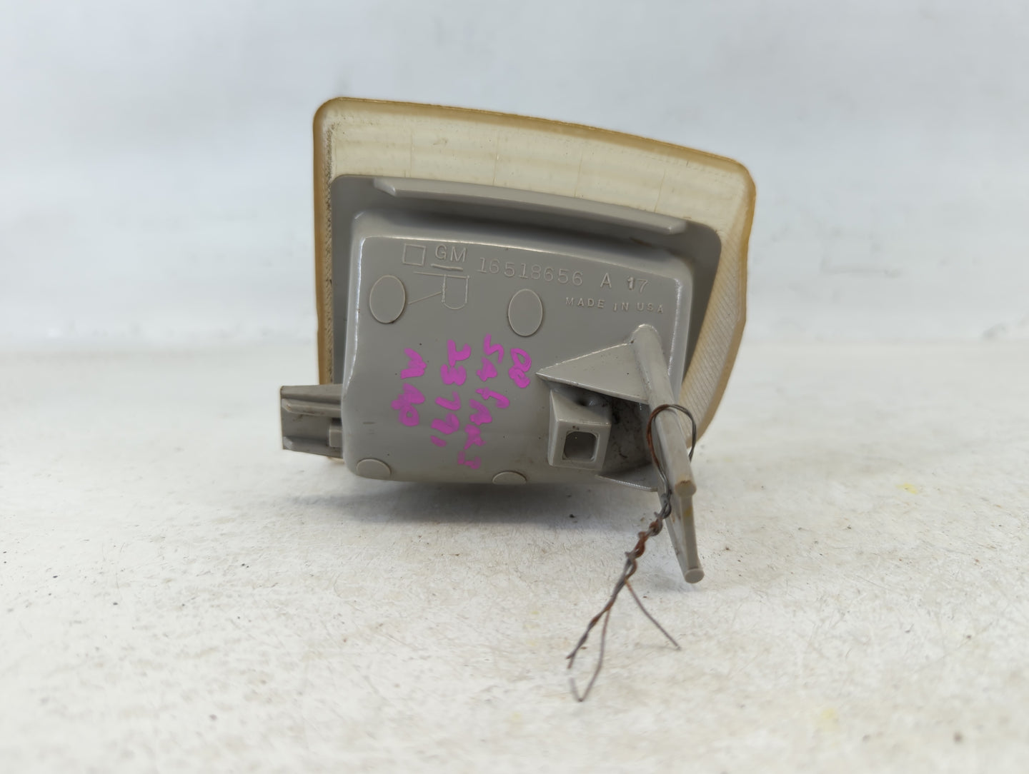 1995-2005 Gmc Safari Passenger Right Oem Head Light Headlight Lamp - Oemusedautoparts1.com