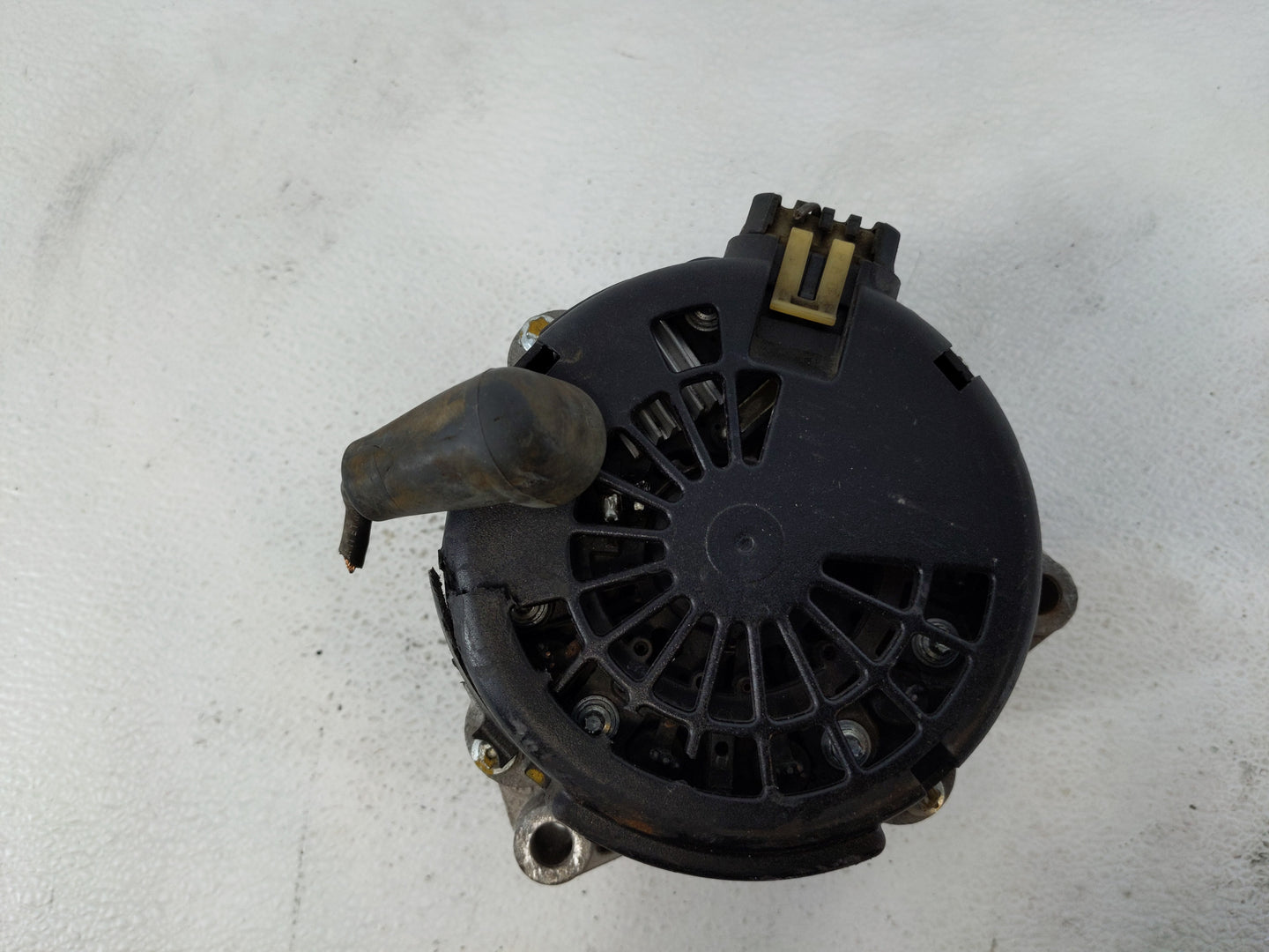 2000-2002 Gmc Sierra 1500 Alternator Replacement Generator Charging Assembly Engine OEM P/N:22201164 Fits OEM Used Auto Part