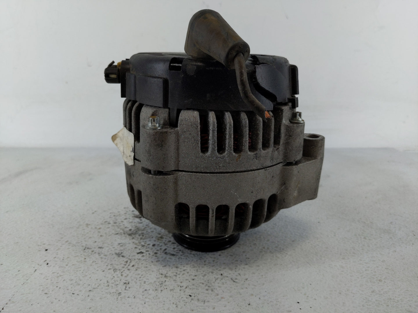 2000-2002 Gmc Sierra 1500 Alternator Replacement Generator Charging Assembly Engine OEM P/N:22201164 Fits OEM Used Auto Part