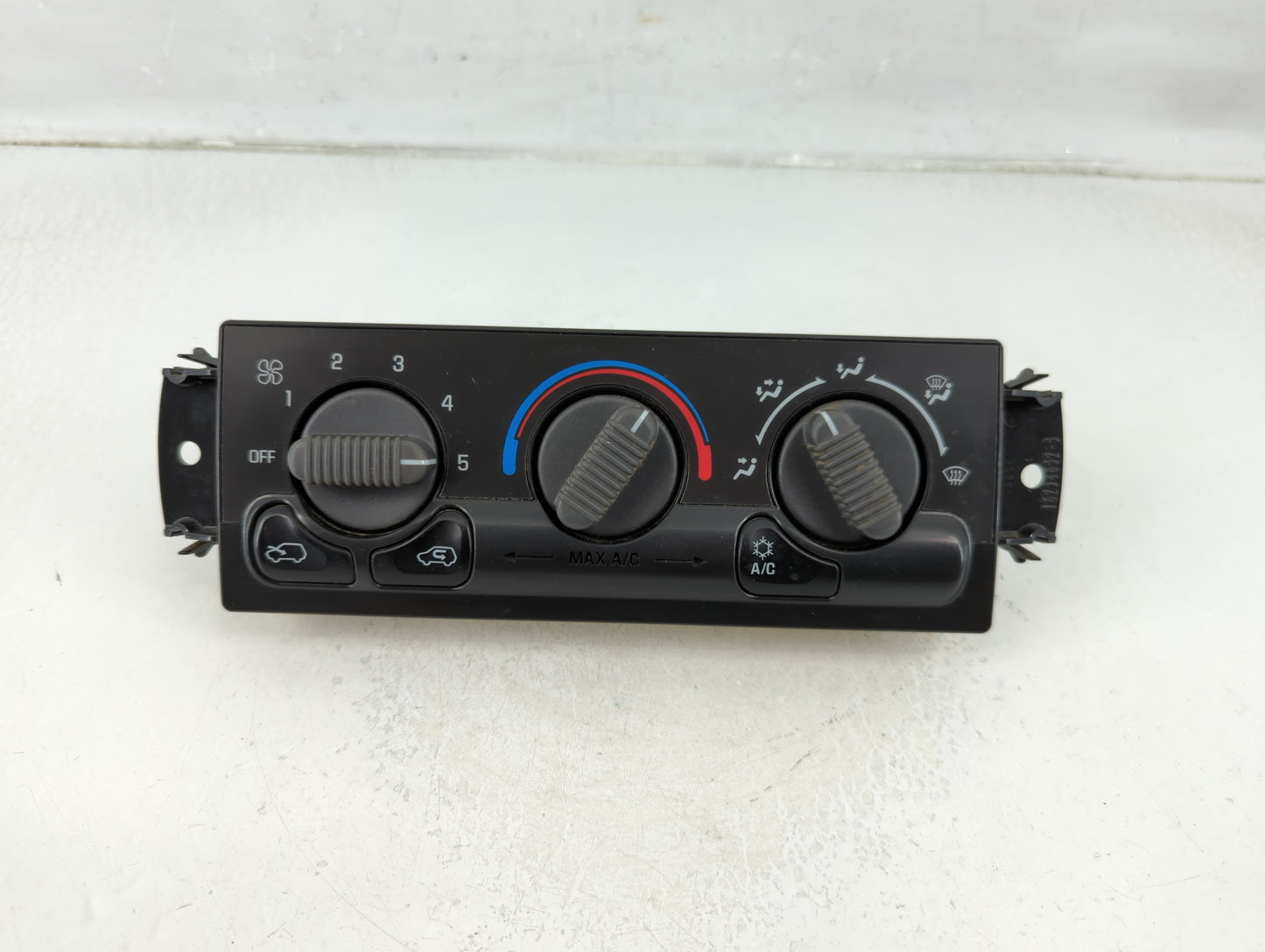 1999-2002 Gmc Sierra 1500 Climate Control Module Temperature AC/Heater Replacement P/N:15753264 Fits Fits 1999 2000 2001 200