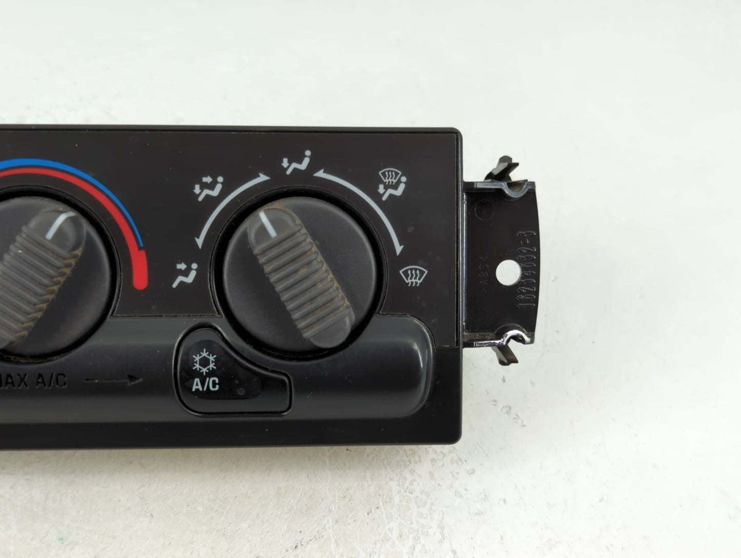 1999-2002 Gmc Sierra 1500 Climate Control Module Temperature AC/Heater Replacement P/N:15753264 Fits Fits 1999 2000 2001 200