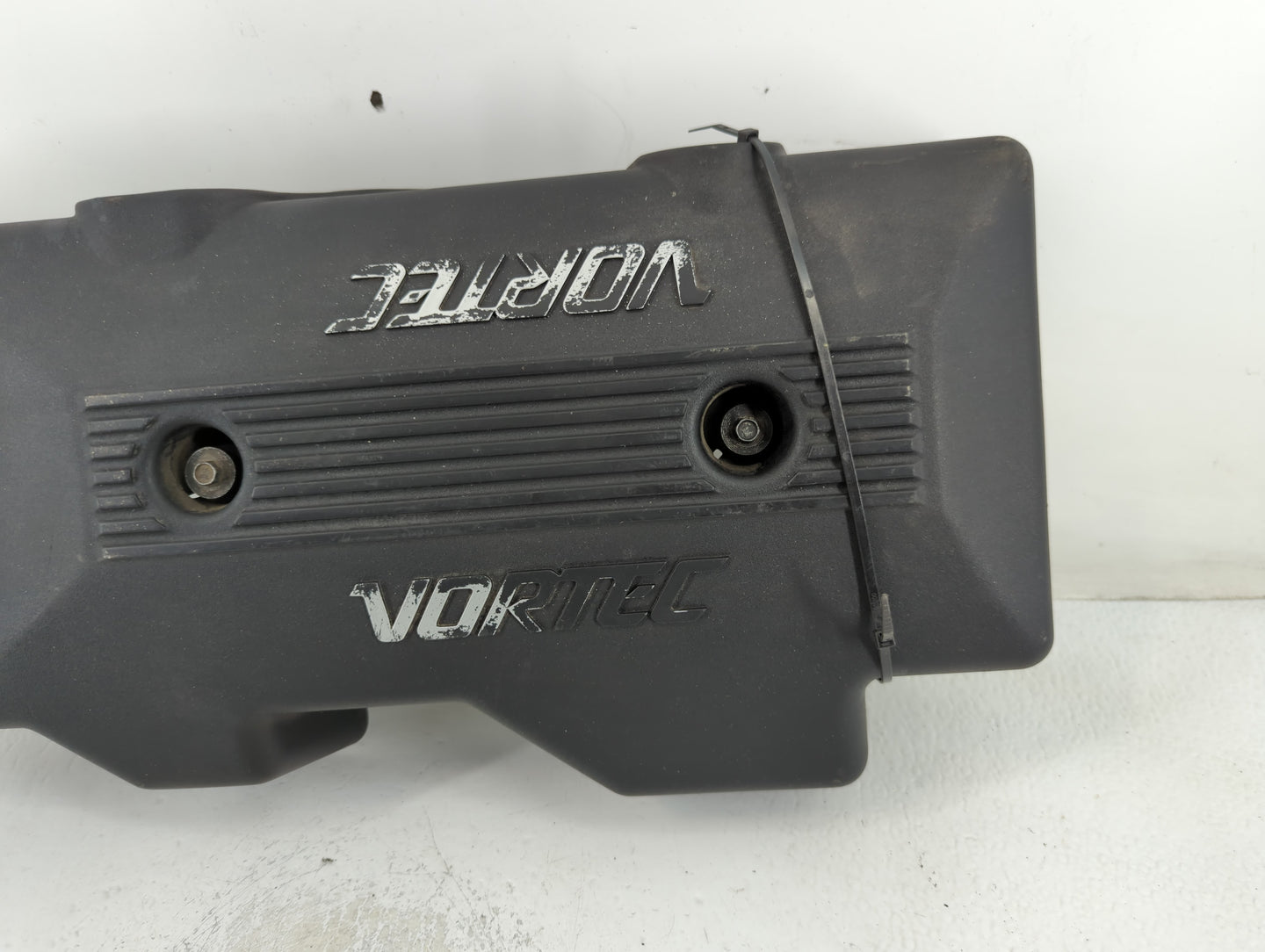 2000 Gmc Sierra 1500 Engine Cover - Oemusedautoparts1.com