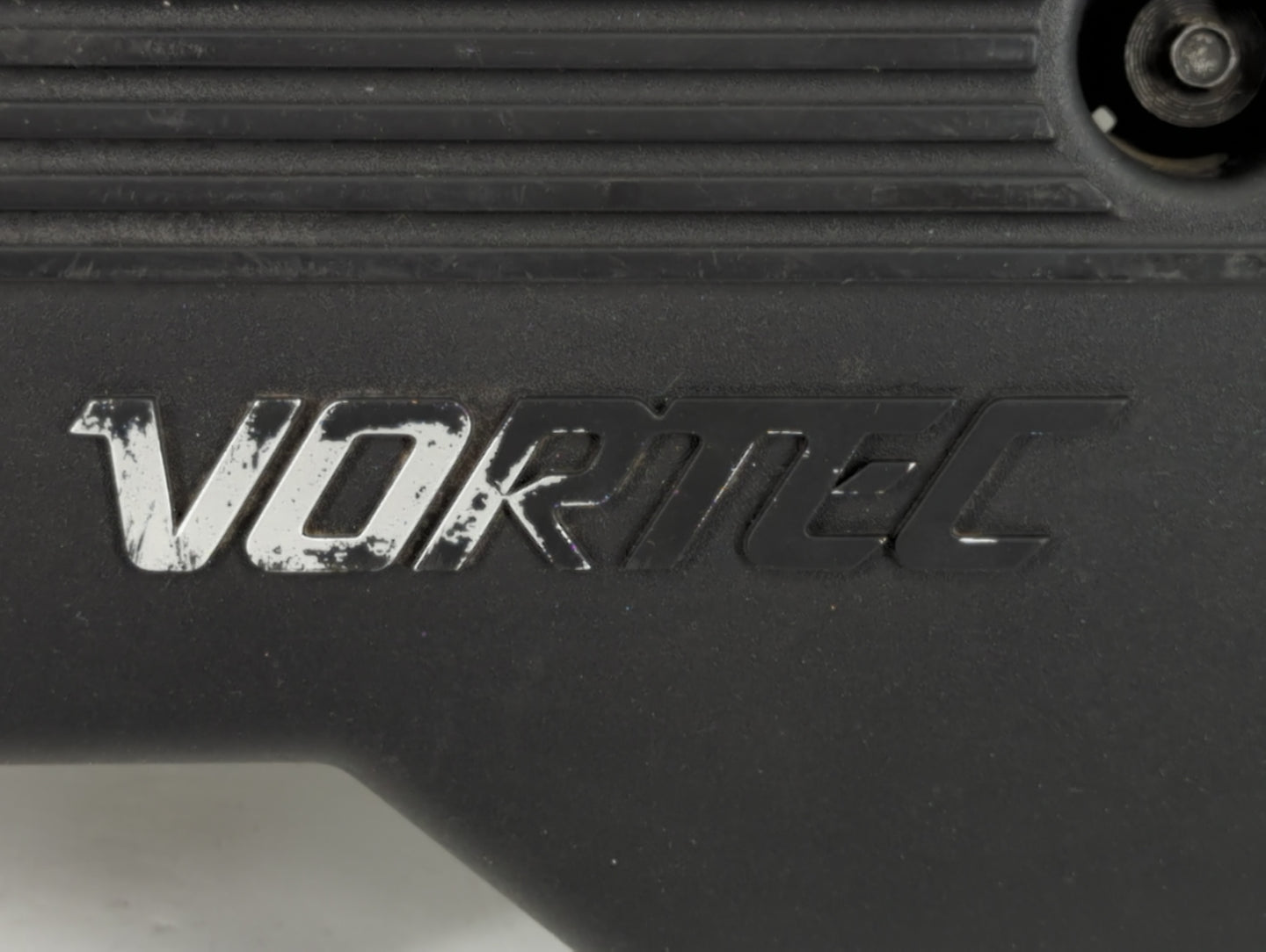 2000 Gmc Sierra 1500 Engine Cover - Oemusedautoparts1.com