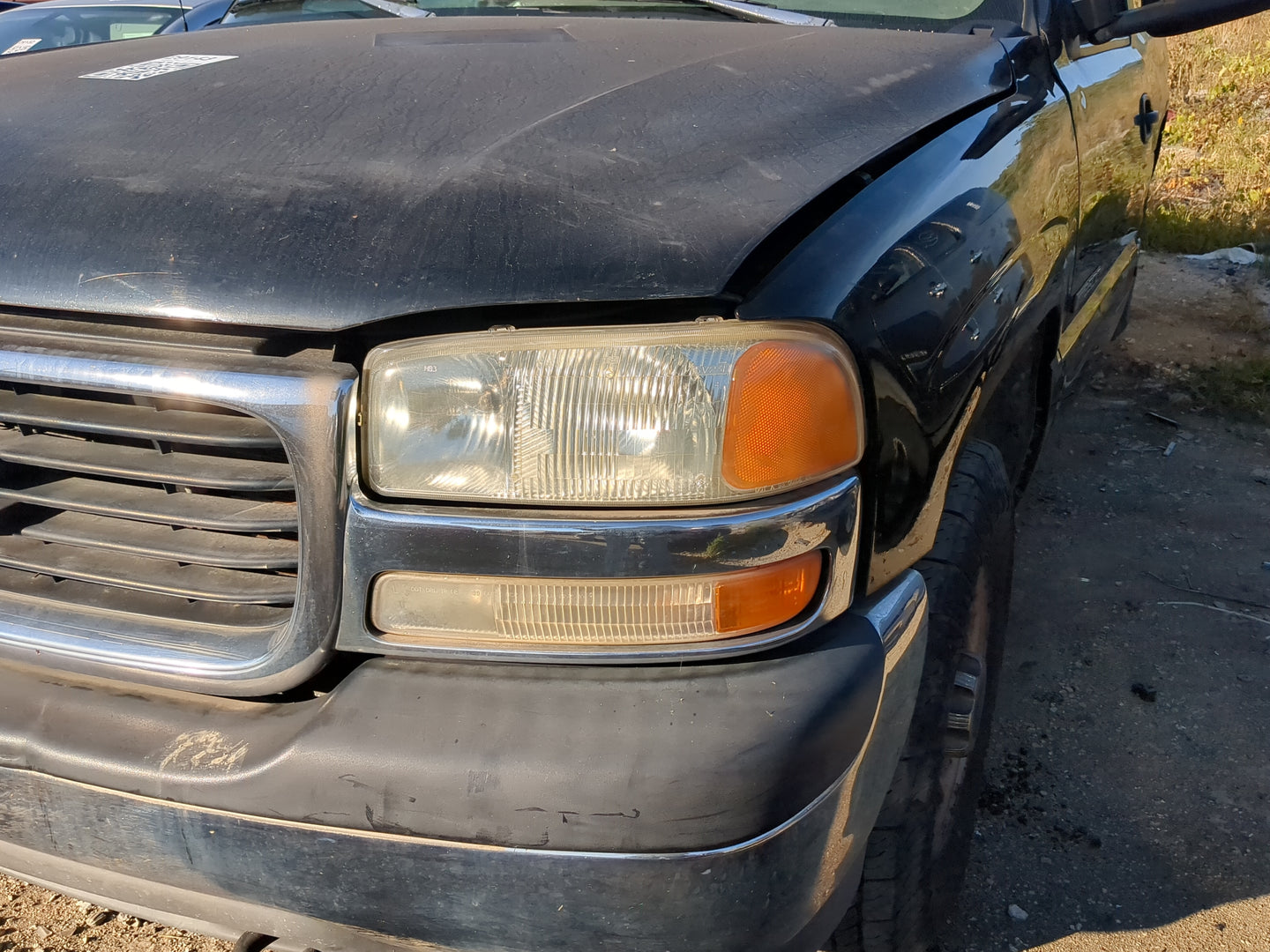 1999-2004 Gmc Sierra 2500 Driver Left Oem Head Light Headlight Lamp - Oemusedautoparts1.com