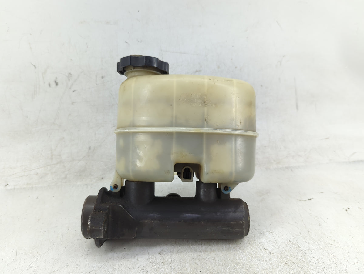 1999-2002 Gmc Sierra 2500 Brake Master Cylinder - Oemusedautoparts1.com
