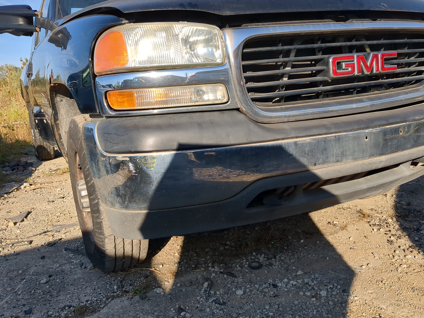 1999-2002 Gmc Sierra 2500 Front Bumper - Oem - Oemusedautoparts1.com
