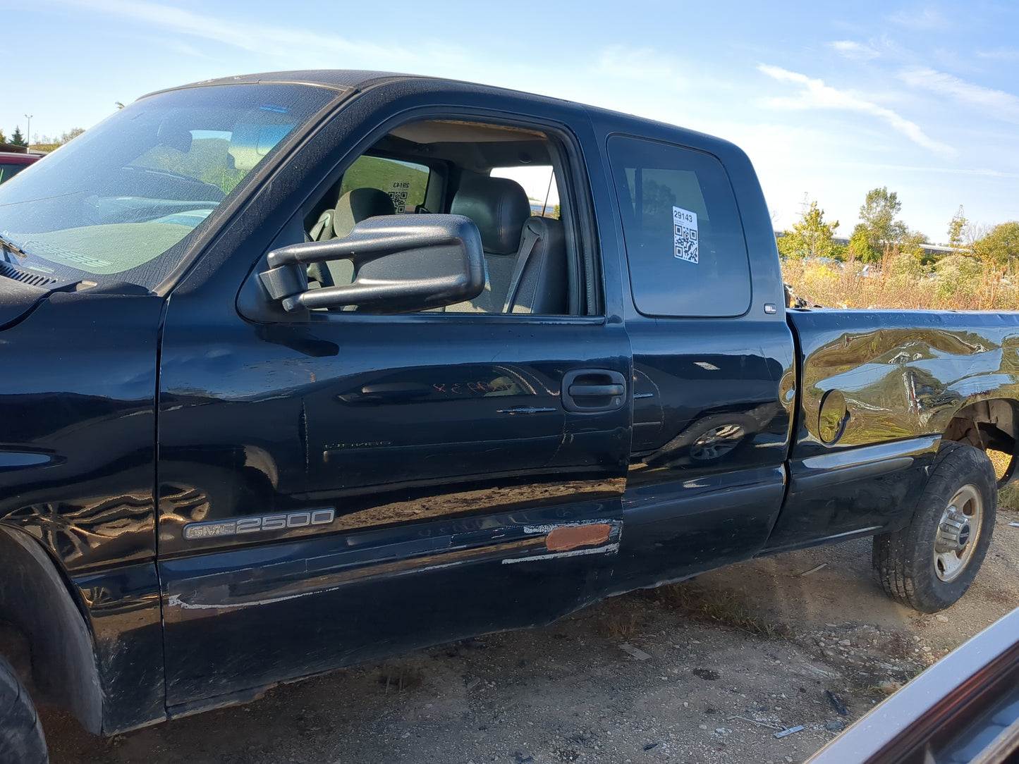 1999-2004 Gmc Sierra 2500 Driver Front Door Oem - Oemusedautoparts1.com
