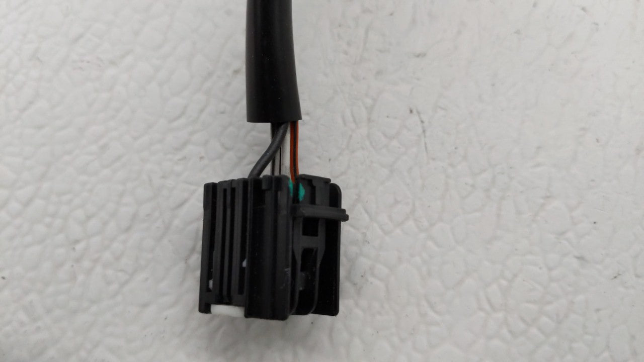 2010-2011 Gmc Terrain Driver Side View Mirror - Left Door Mirror OEM Used - Oemusedautoparts1.com