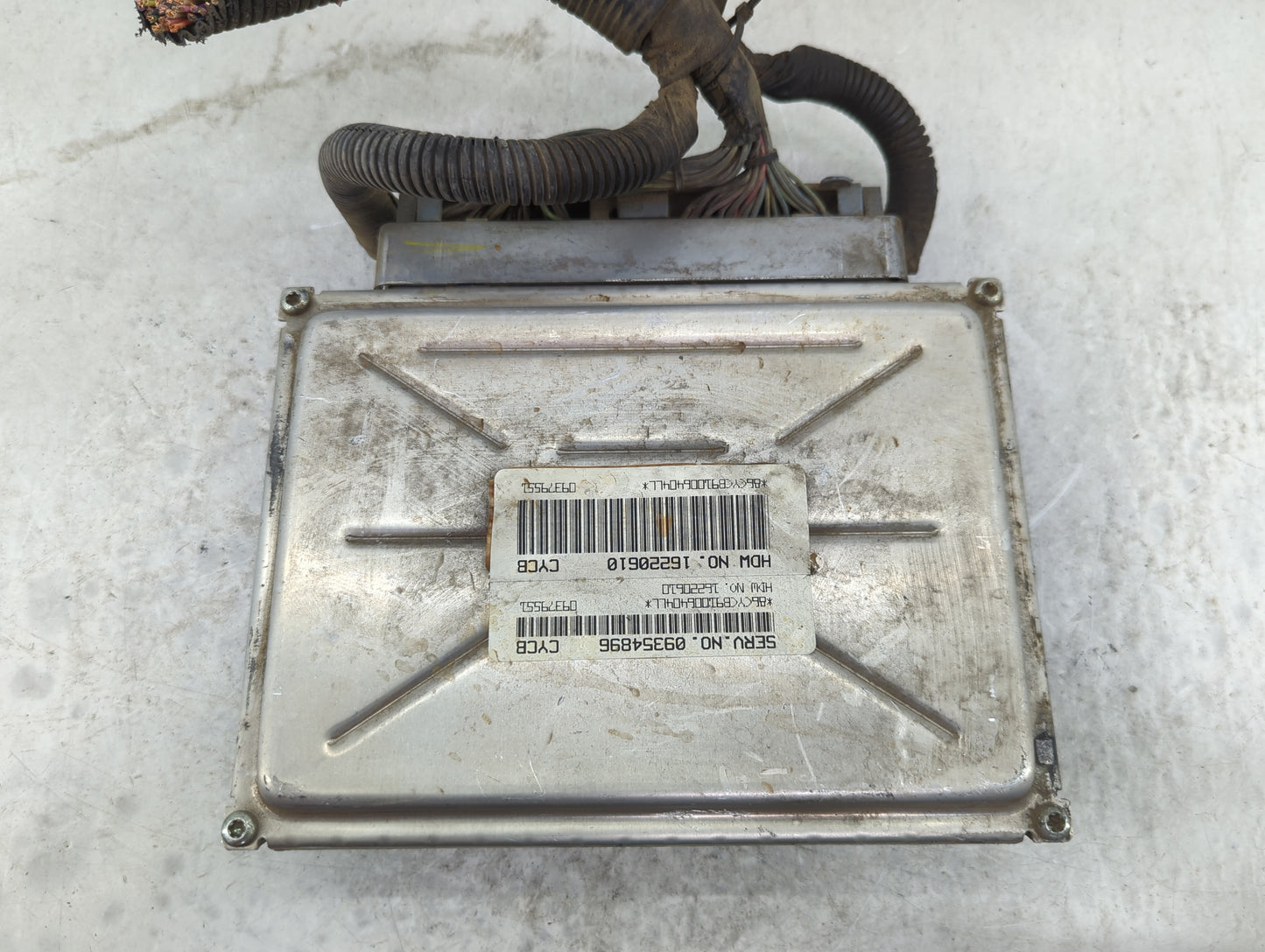 2000 Gmc Yukon PCM Engine Control Computer ECU ECM PCU OEM P/N:16220610 09354896 Fits Fits 1999 2001 2002 OEM Used Auto Part