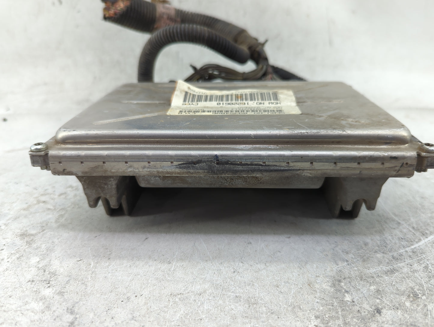 2000 Gmc Yukon PCM Engine Control Computer ECU ECM PCU OEM P/N:16220610 09354896 Fits Fits 1999 2001 2002 OEM Used Auto Part