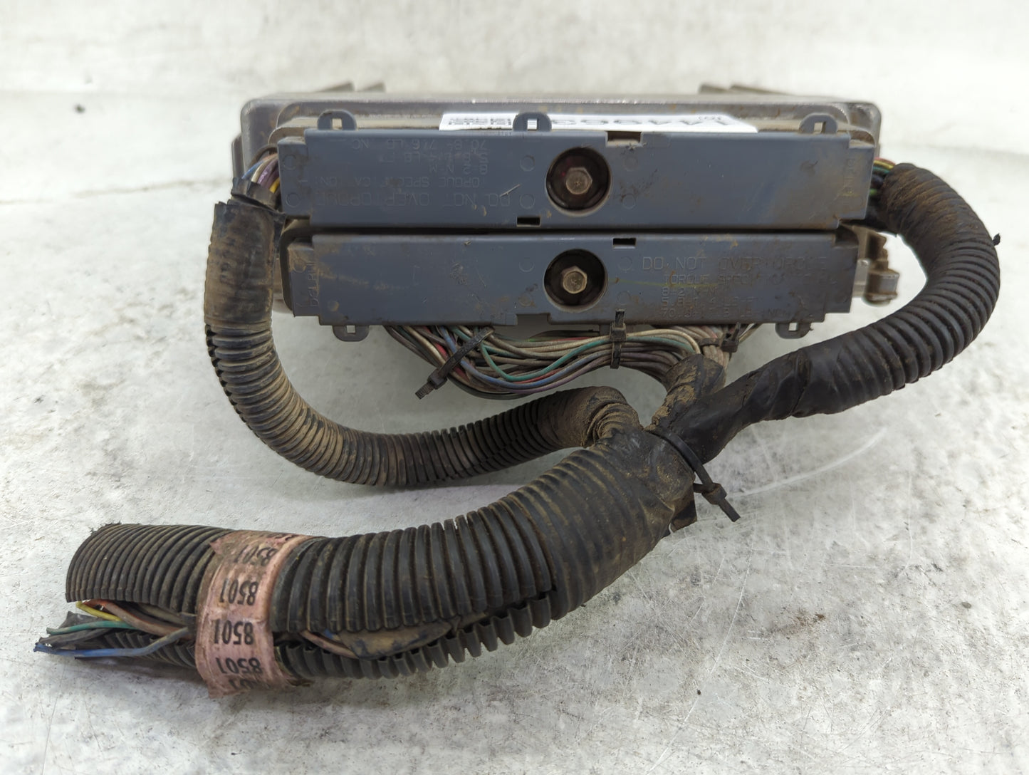 2000 Gmc Yukon PCM Engine Control Computer ECU ECM PCU OEM P/N:16220610 09354896 Fits Fits 1999 2001 2002 OEM Used Auto Part