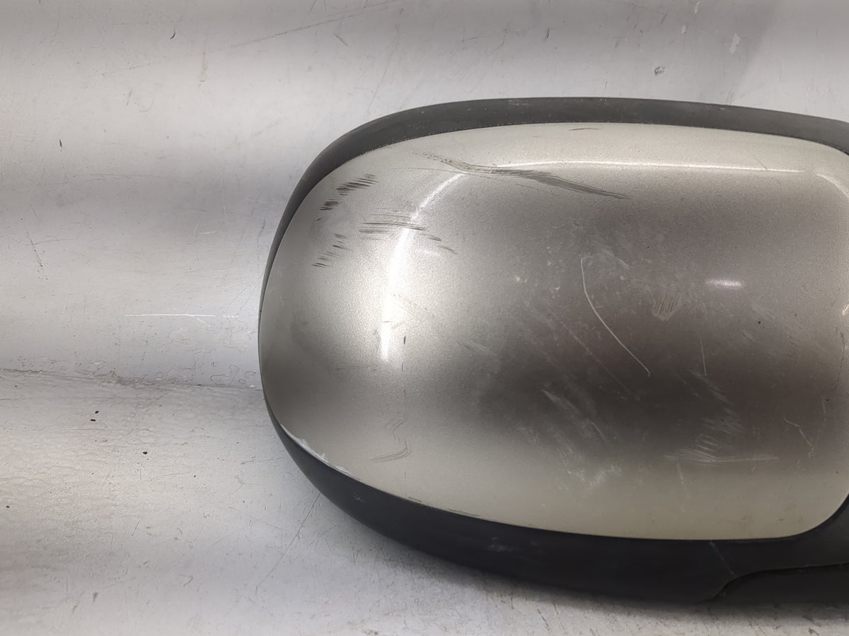 2000-2002 Gmc Yukon Passenger Side View Mirror - Right Door Mirror OEM Used - Oemusedautoparts1.com