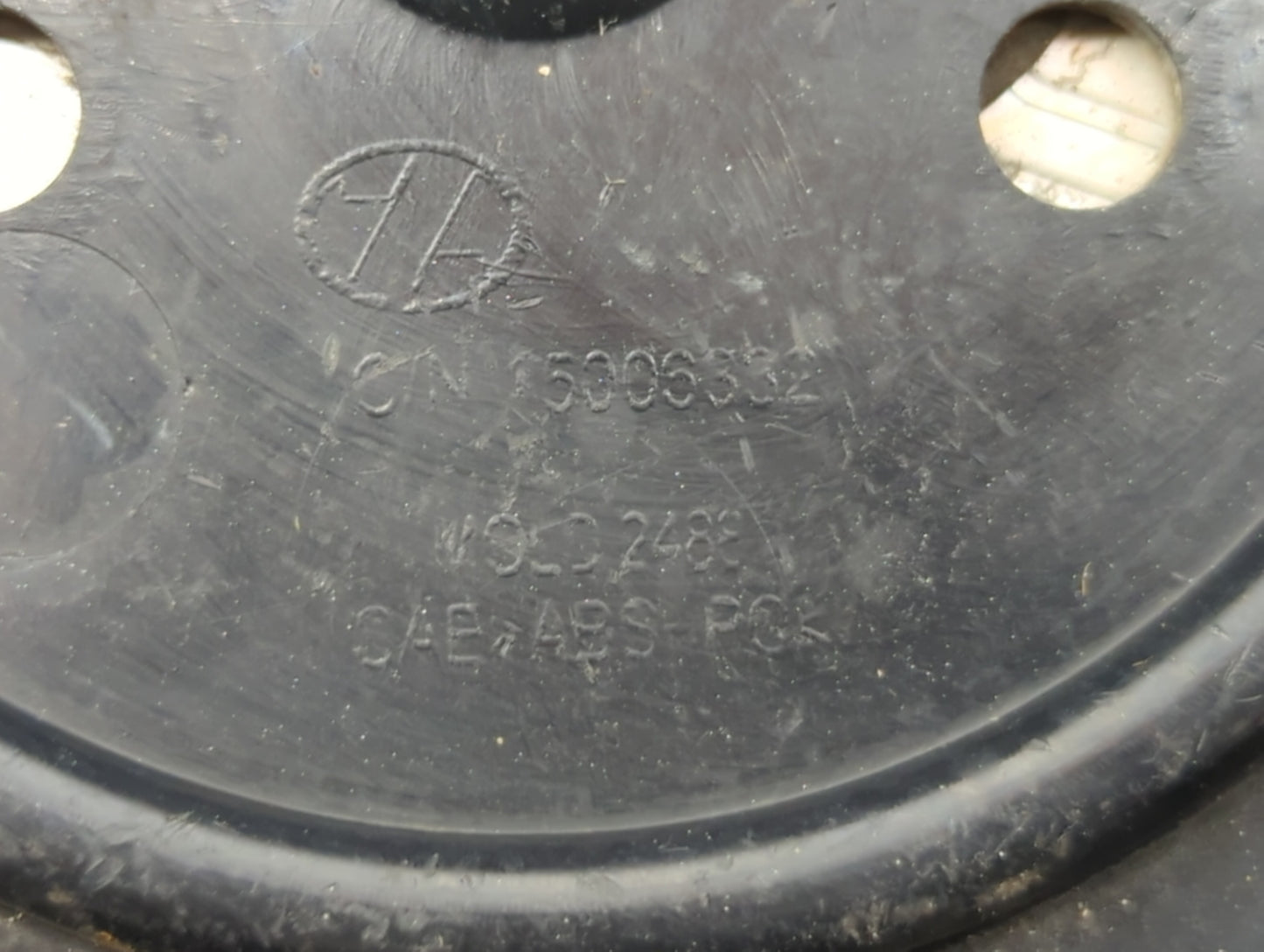 2000 Gmc Yukon Xl Rim Wheel Center Cap - Oemusedautoparts1.com