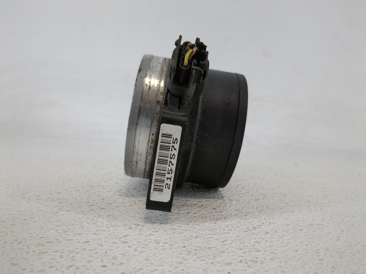 2000-2006 Gmc Yukon Xl 1500 Mass Air Flow Meter Maf - Oemusedautoparts1.com