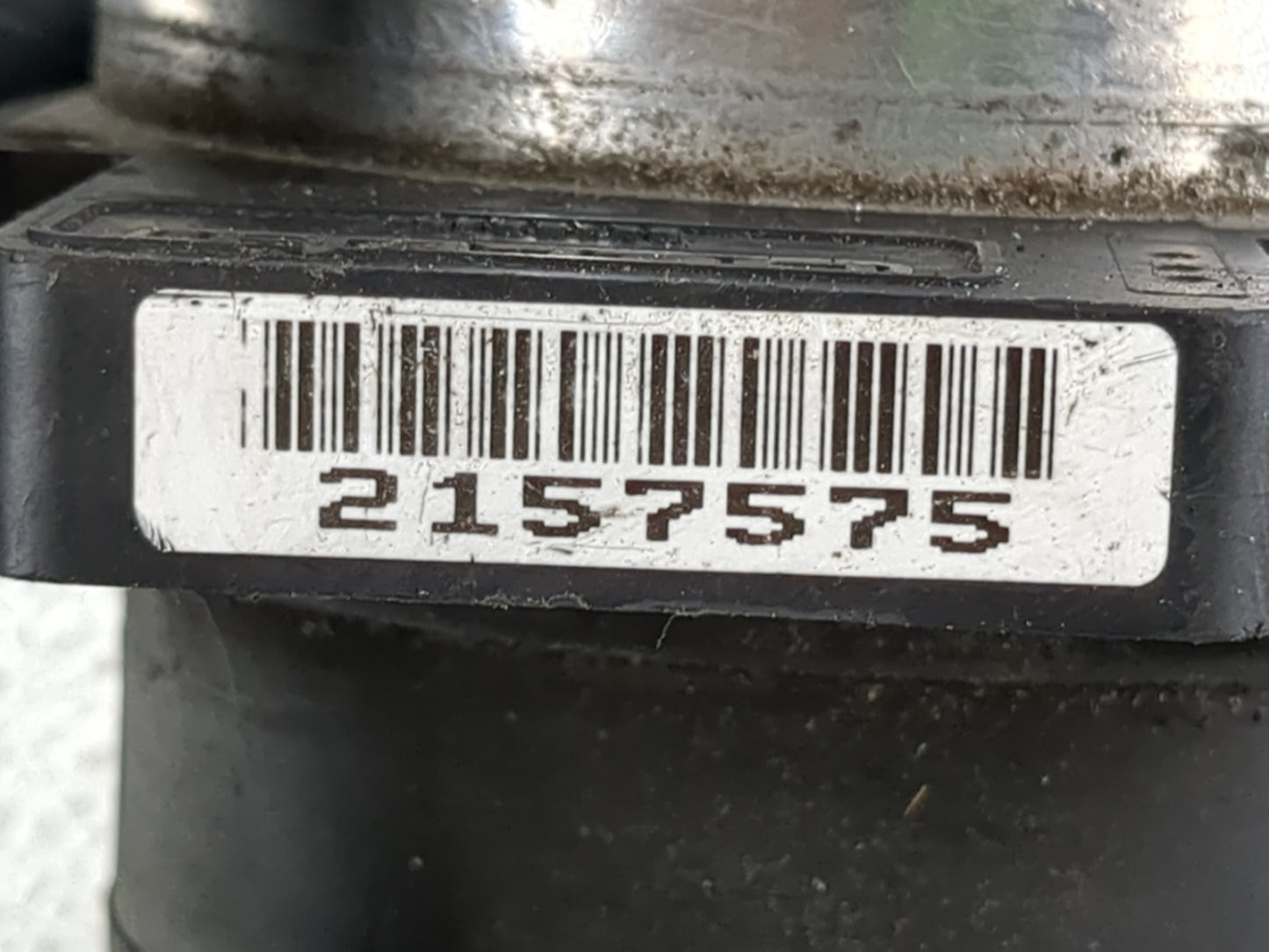 2000-2006 Gmc Yukon Xl 1500 Mass Air Flow Meter Maf - Oemusedautoparts1.com