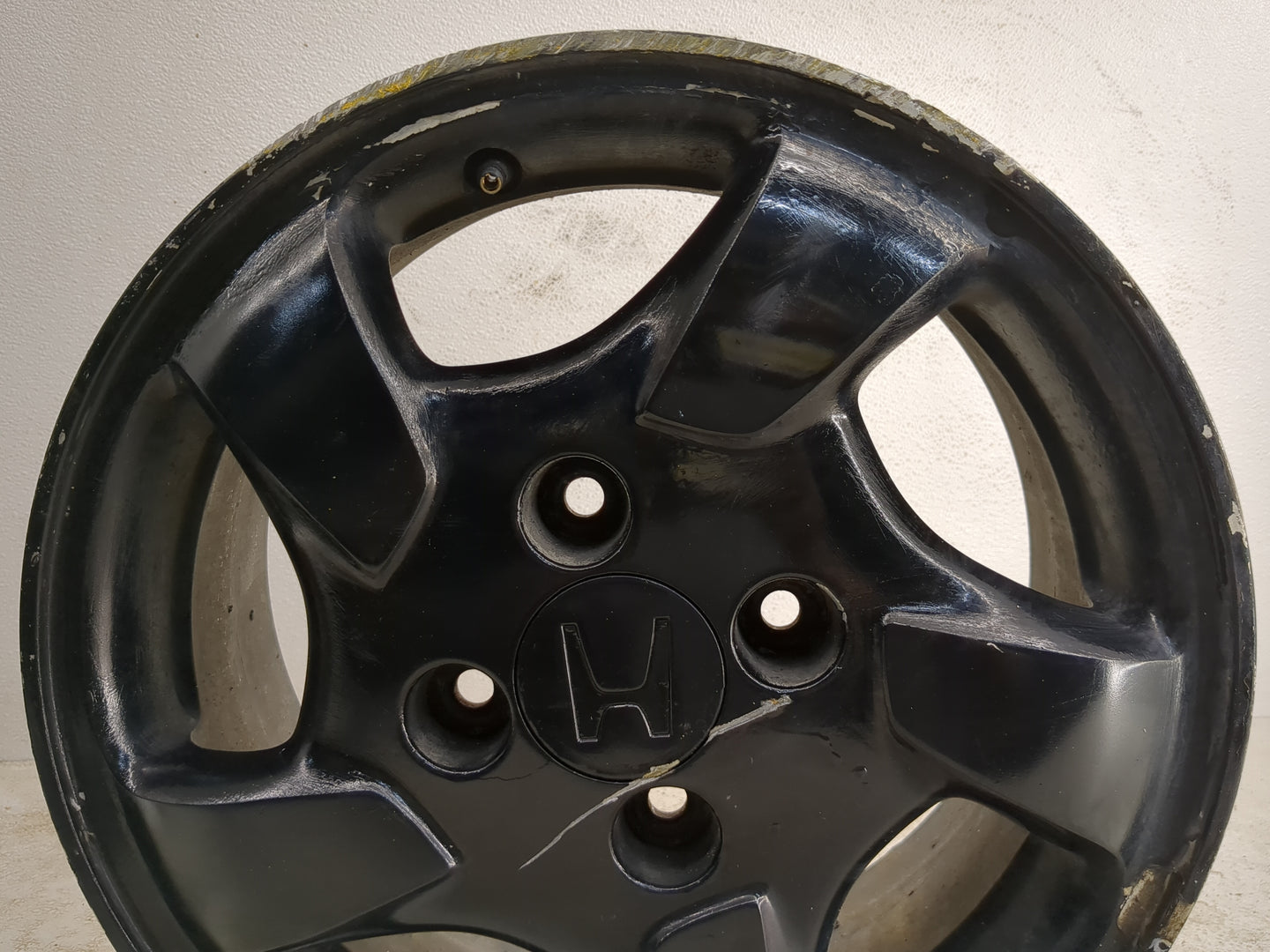 1998-2000 Honda Accord Oem Wheel Rim Black - Oemusedautoparts1.com