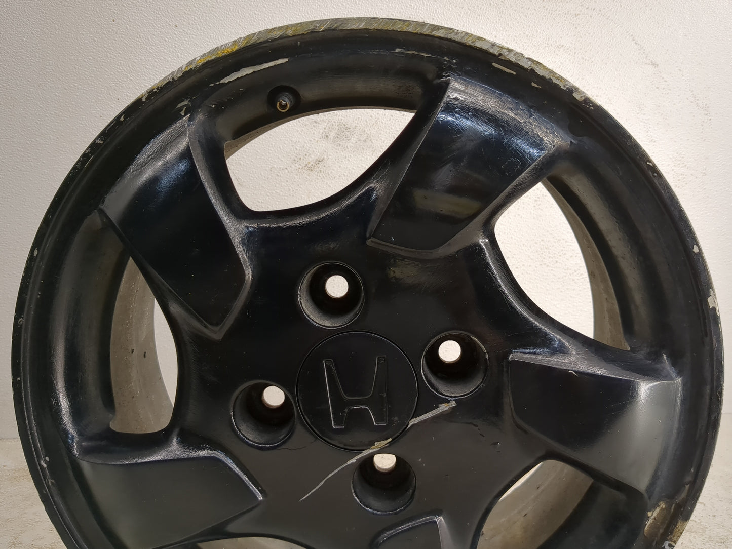 1998-2000 Honda Accord Oem Wheel Rim Black - Oemusedautoparts1.com