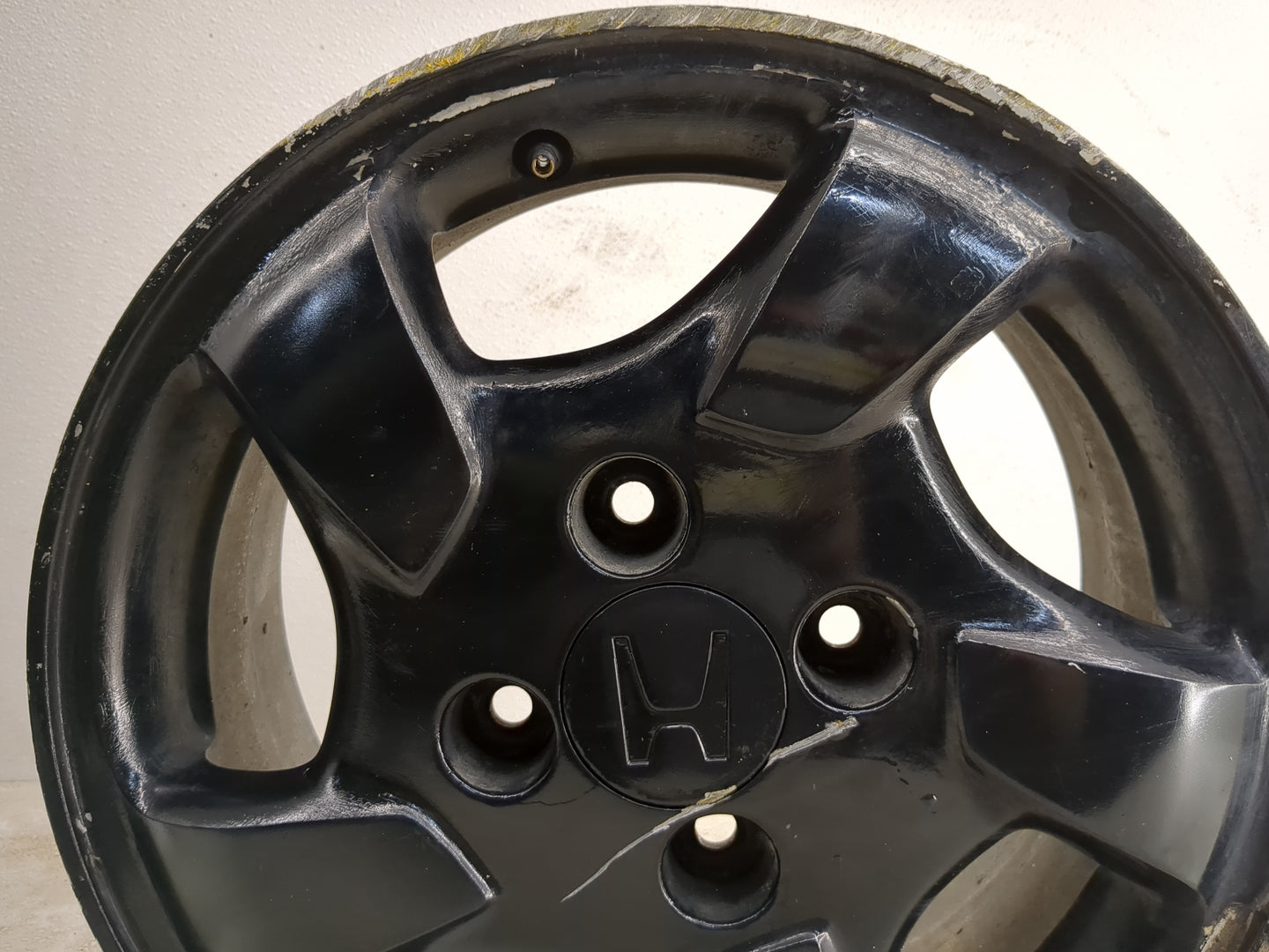 1998-2000 Honda Accord Oem Wheel Rim Black - Oemusedautoparts1.com