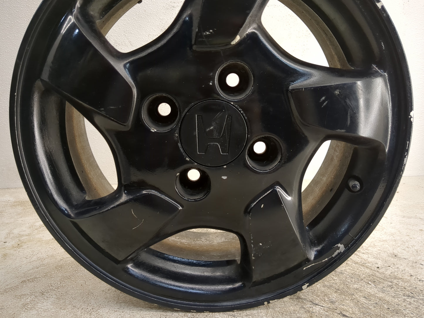 1998-2000 Honda Accord Oem Wheel Rim Black - Oemusedautoparts1.com