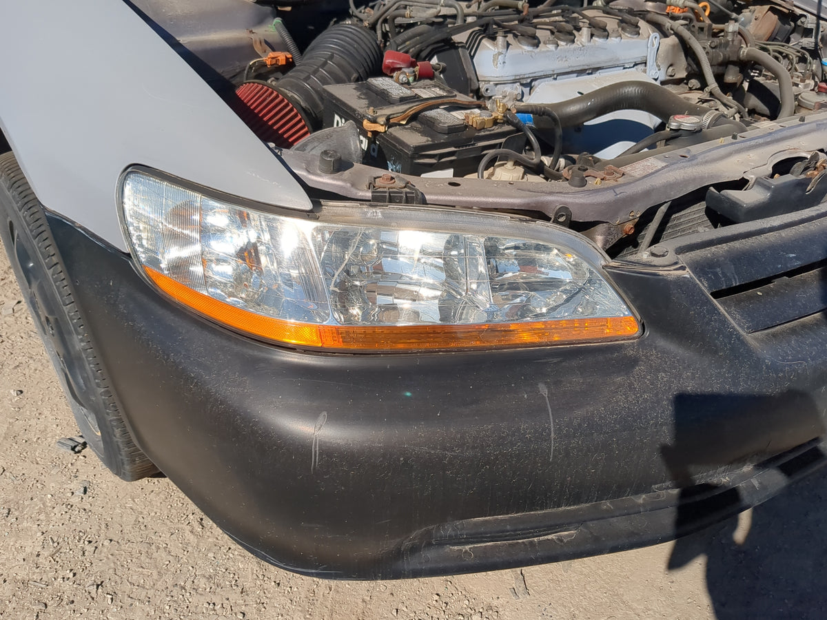 1998-2000 Honda Accord Passenger Right Oem Head Light Headlight Lamp 1191856 - Oemusedautoparts1.com