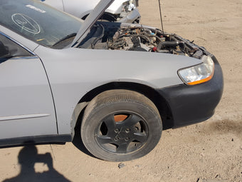 compare product 1998-2002 Honda Accord Passenger Fender 1191866