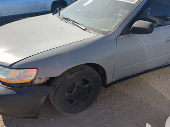 compare product 1998-2002 Honda Accord Driver Fender 1191868