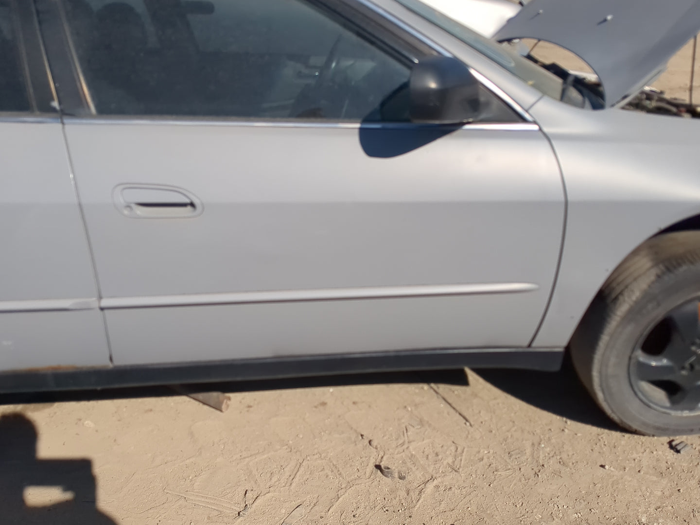 1998-2002 Honda Accord Passenger Front Door Oem - Oemusedautoparts1.com