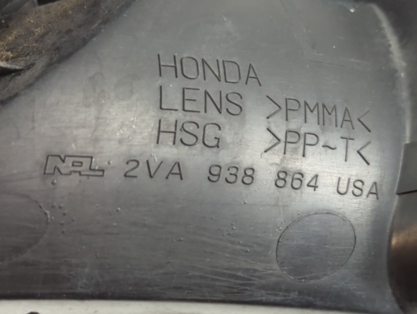 1998-2002 Honda Accord Tail Light Assembly Driver Left OEM P/N:2VA 938 864 Fits Fits 1998 1999 2000 2001 2002 OEM Used Auto 
