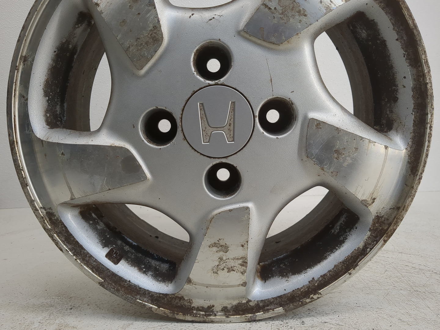 1998-2000 Honda Accord Oem Wheel Rim 1224335 - Oemusedautoparts1.com