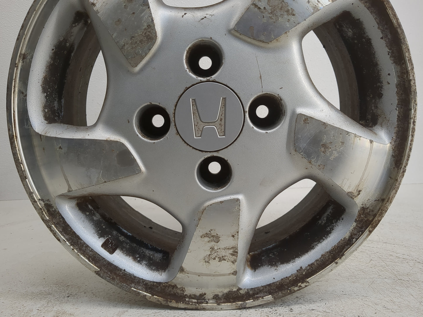1998-2000 Honda Accord Oem Wheel Rim 1224335 - Oemusedautoparts1.com