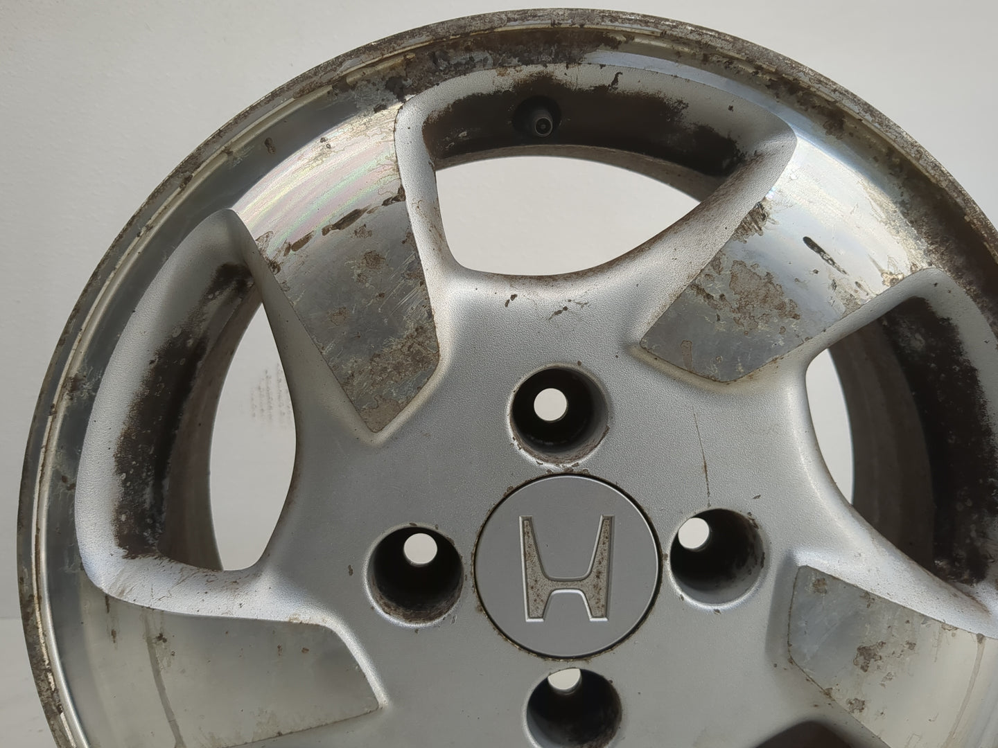 1998-2000 Honda Accord Oem Wheel Rim 1224335 - Oemusedautoparts1.com