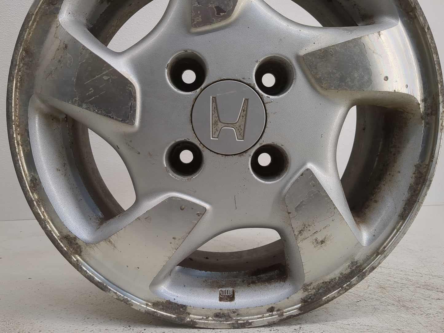 1998-2000 Honda Accord Oem Wheel Rim 1224342 - Oemusedautoparts1.com