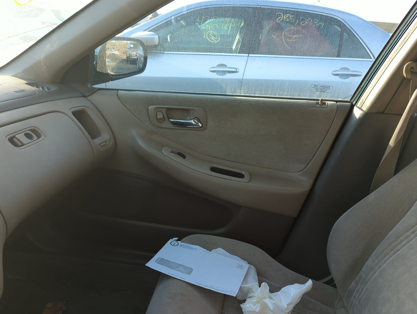 2000 Honda Accord Front Right Passenger Interior Door Panel Trim 1224917 - Oemusedautoparts1.com