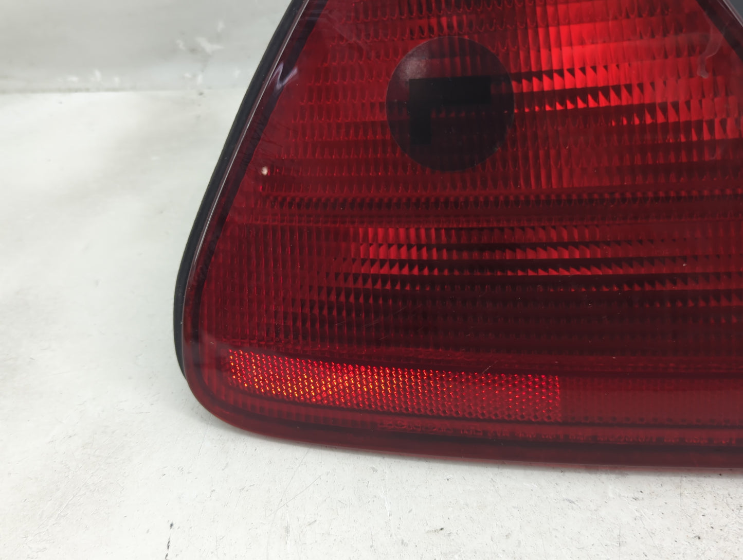 1998-2002 Honda Accord Tail Light Assembly Driver Left OEM P/N:2VA 938 864 Fits Fits 1998 1999 2000 2001 2002 OEM Used Auto 