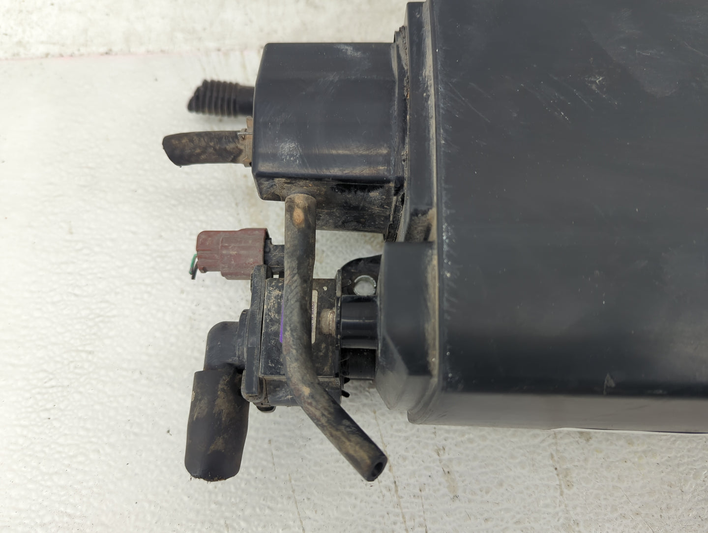 2000 Honda Accord Fuel Vapor Charcoal Canister - Oemusedautoparts1.com