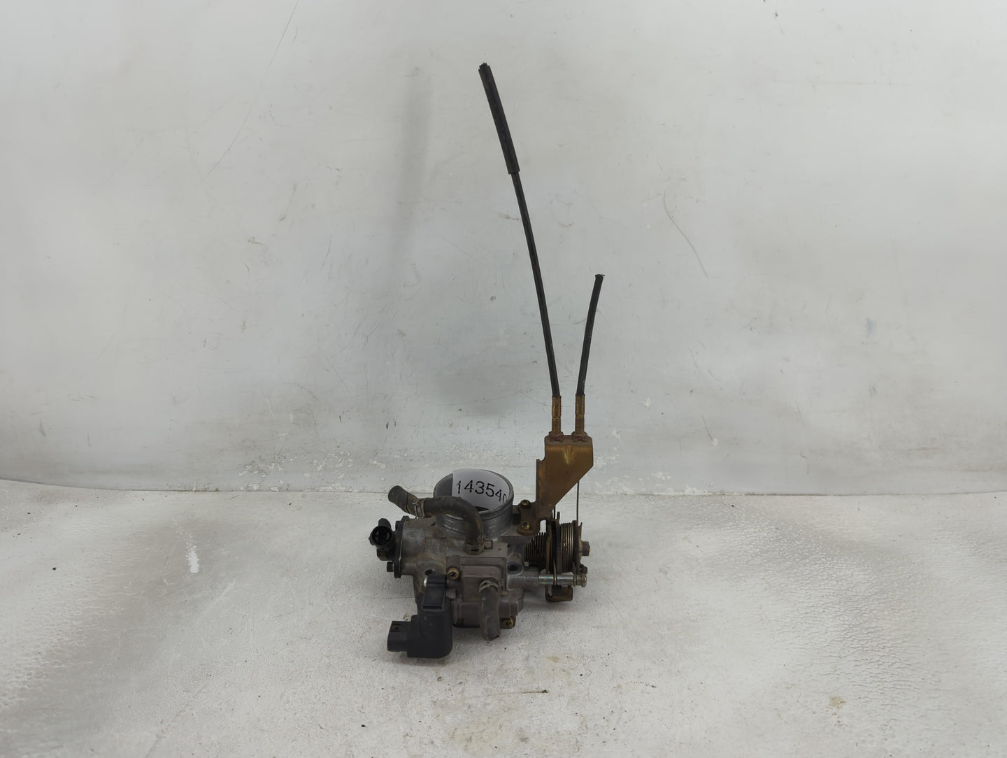 2000-2002 Honda Accord Throttle Body Fits Fits 2000 2001 2002 OEM Used Auto Parts - Oemusedautoparts1.com