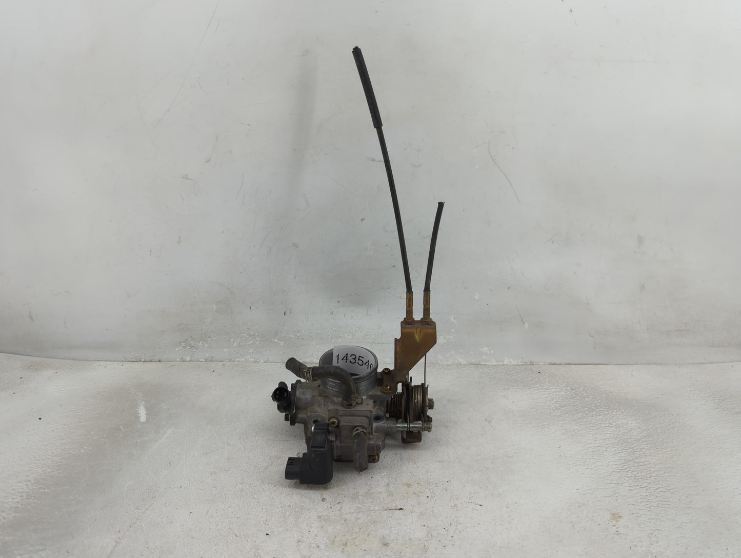 2000-2002 Honda Accord Throttle Body Fits Fits 2000 2001 2002 OEM Used Auto Parts - Oemusedautoparts1.com