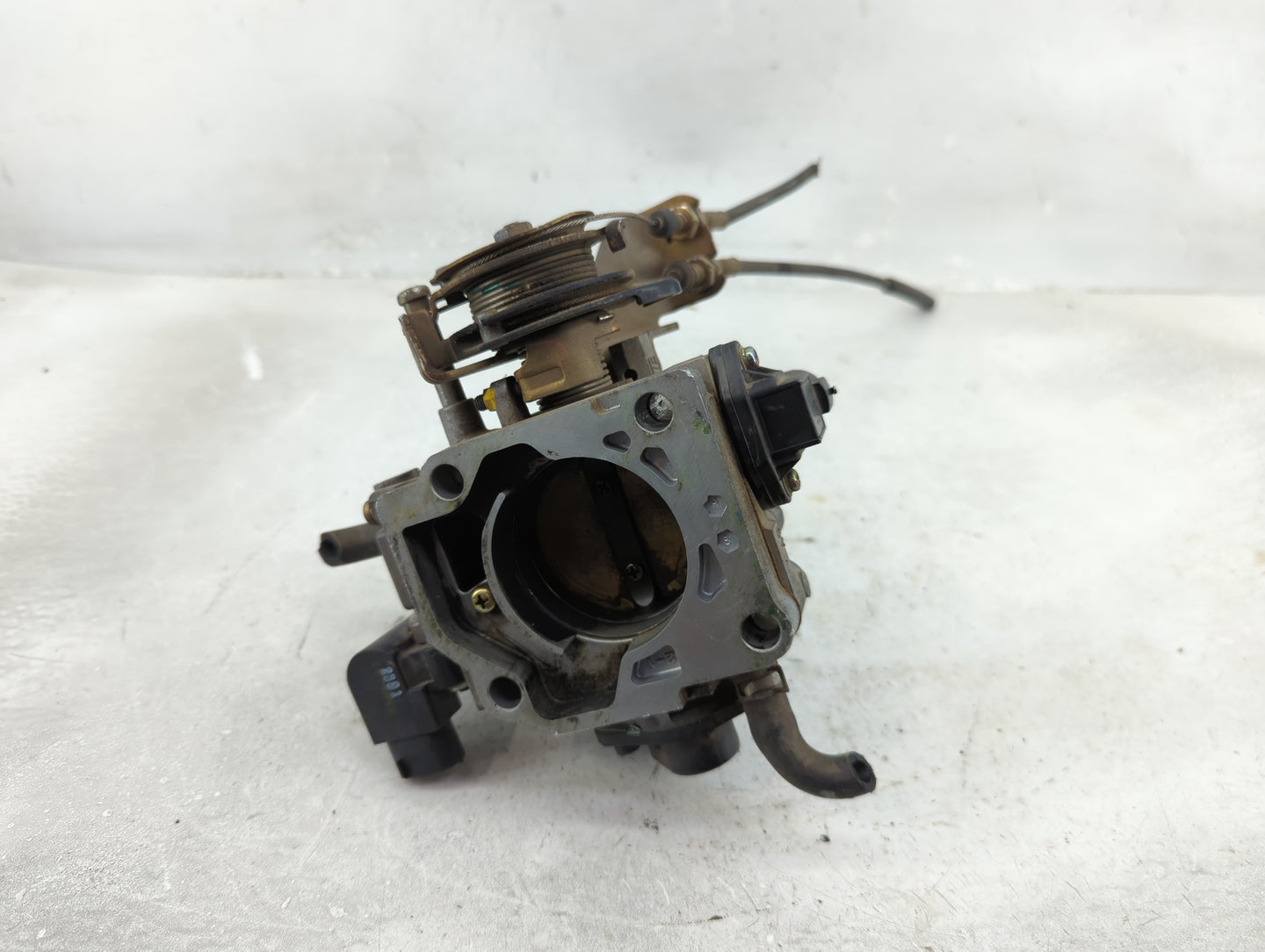 2000-2002 Honda Accord Throttle Body Fits Fits 2000 2001 2002 OEM Used Auto Parts - Oemusedautoparts1.com