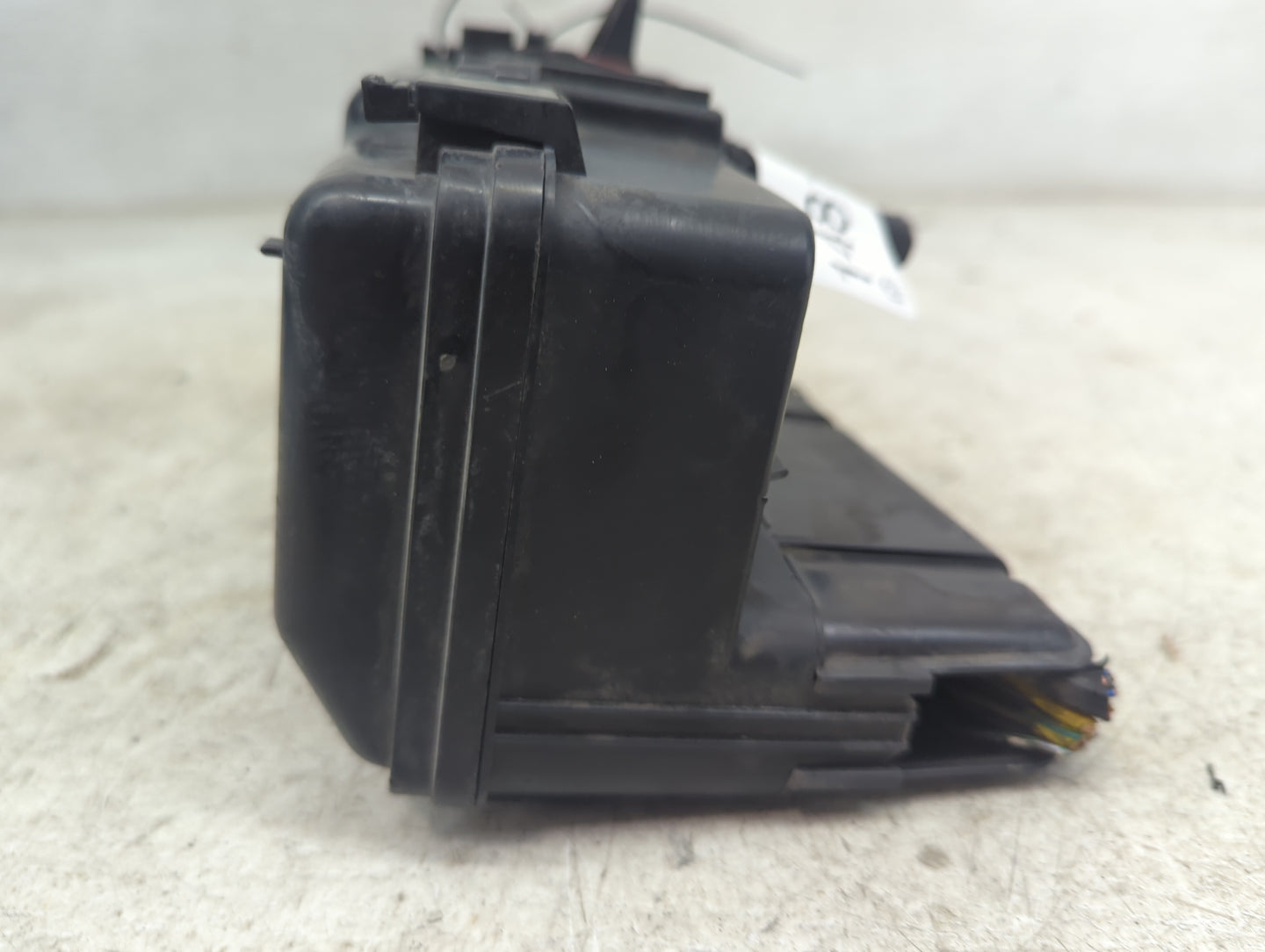 2000 Honda Accord Fusebox Fuse Box Panel Relay Module P/N:SB4-A3 Fits OEM Used Auto Parts - Oemusedautoparts1.com