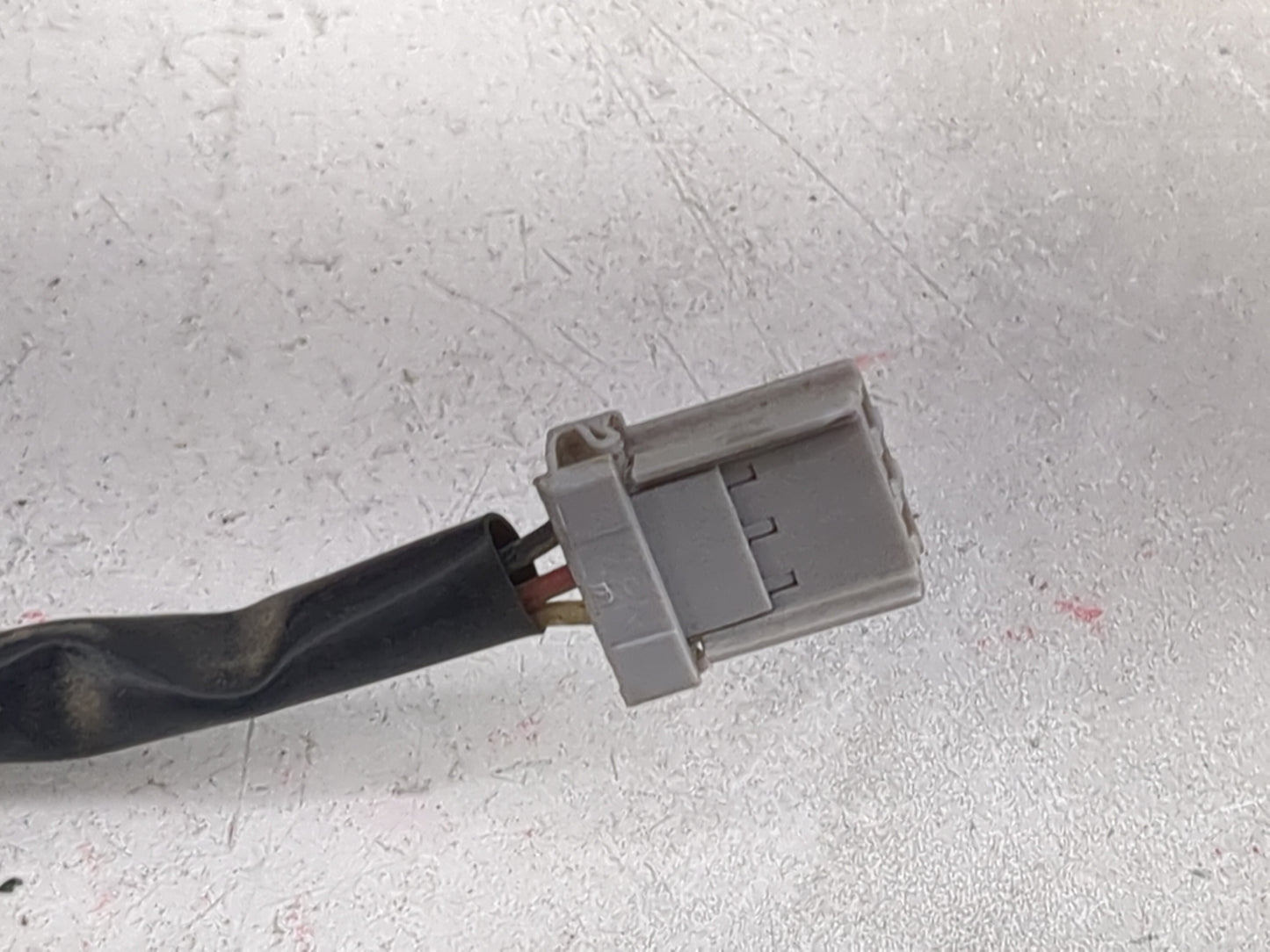 1999-2002 Honda Accord Passenger Right Side View Manual Door Mirror - Oemusedautoparts1.com