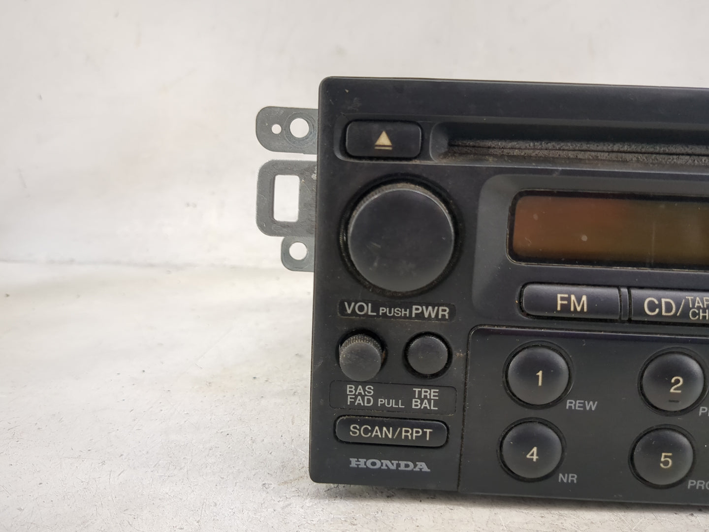 1998-2000 Honda Accord Radio AM FM Cd Player Receiver Replacement P/N:39100-S84-A210 Fits Fits 1998 1999 2000 OEM Used Auto 