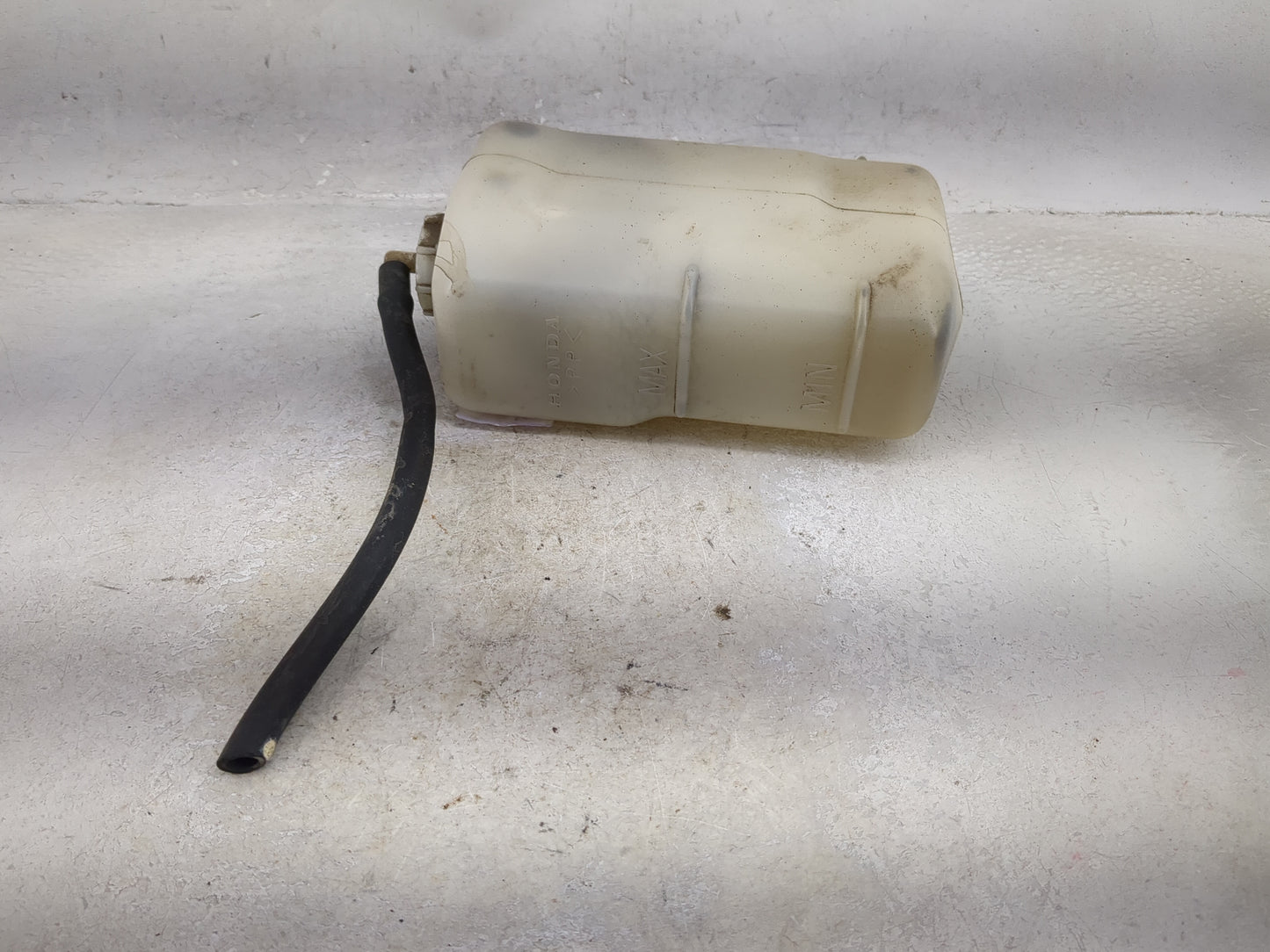 1998-2002 Honda Accord Radiator Coolant Overflow Expansion Tank Bottle 1494374 - Oemusedautoparts1.com